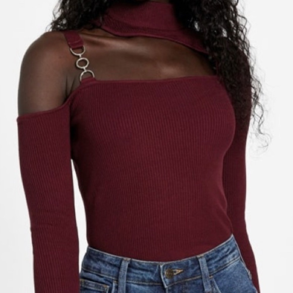 Guess Wine Red Cold Shoulder Top